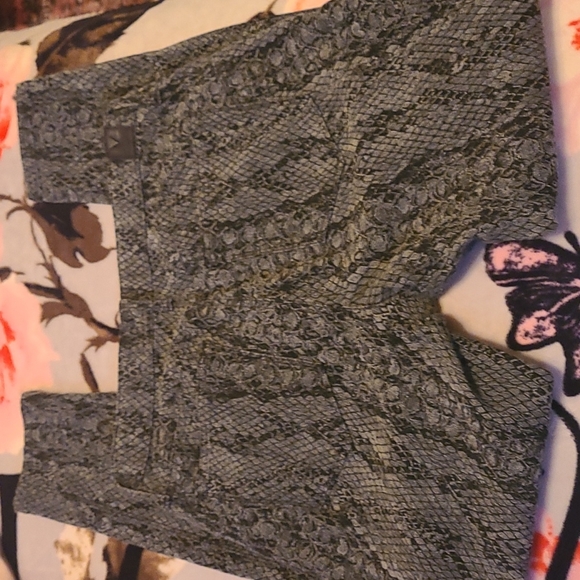 Guess Curve X Python Print Pants - Picture 6 of 14